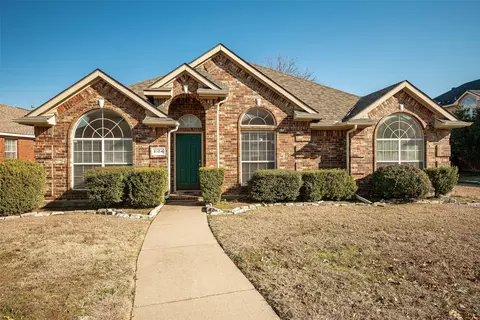 8104 Greenwood Dr, Plano, TX 75025
