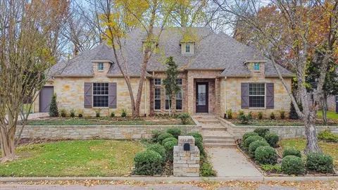 2600 Creekbend Cir, Sherman, TX 75092