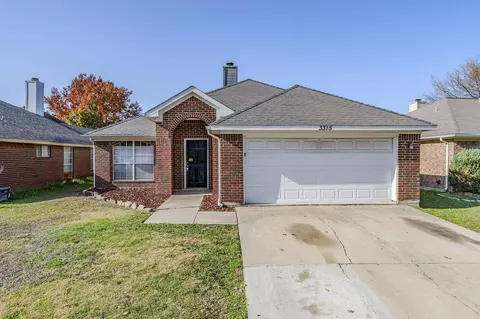 3315 Westhoff Dr, Grand Prairie, TX 75052
