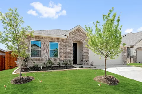 8225 Catclaw Pr, Godley, TX 76044