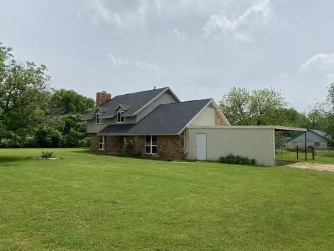1063 Central Ave, Newark, TX 76071