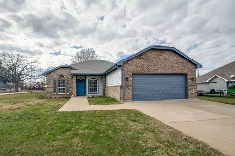 204 Lakeway Blvd, Tool, TX 75143