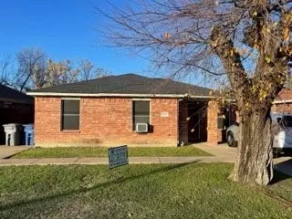 1949 Kraft St, Dallas, TX 75212