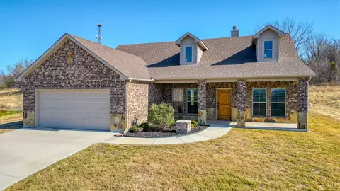 138 Timber Valley Ln, Weatherford, TX 76085