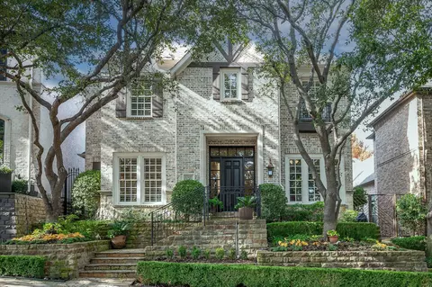 12215 Park Forest Dr, Dallas, TX 75230
