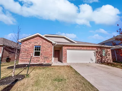 429 Stone Creek Blvd, Glenn Heights, TX 75154