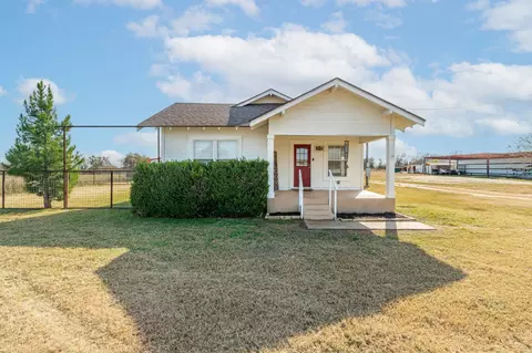 691 Lincoln Dr, Stephenville, TX 76401