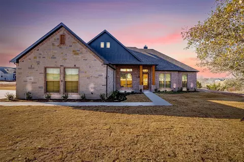 105 Coalson Xing, Azle, TX 76020
