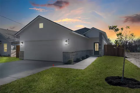 424 E Walnut St, Hillsboro, TX 76645