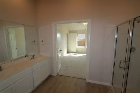 1004 Pineview Ln, Crowley, TX 76036 photo 6