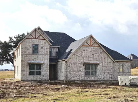 210 Yowell Rd, Whitesboro, TX 76273