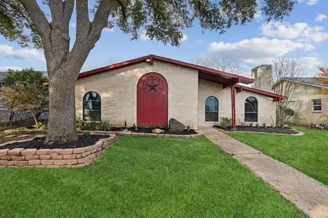 2829 Pinewood Dr, Garland, TX 75044
