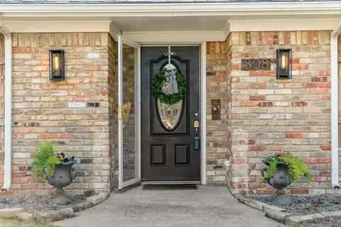 808 Hillsdale Dr, Richardson, TX 75081