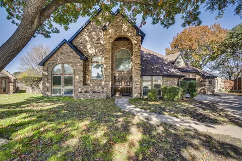 2111 Yewpon Ct, Carrollton, TX 75007