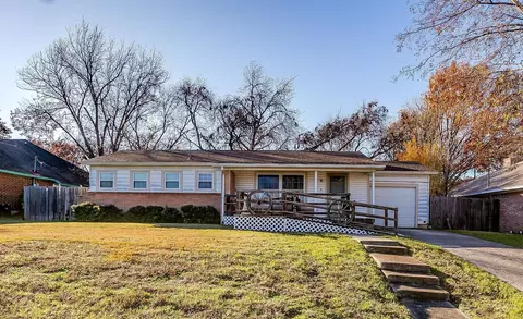 420 Grant Cir, White Settlement, TX 76108
