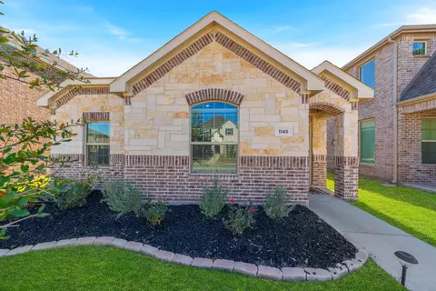 1148 Milfoil Dr, Justin, TX 76247