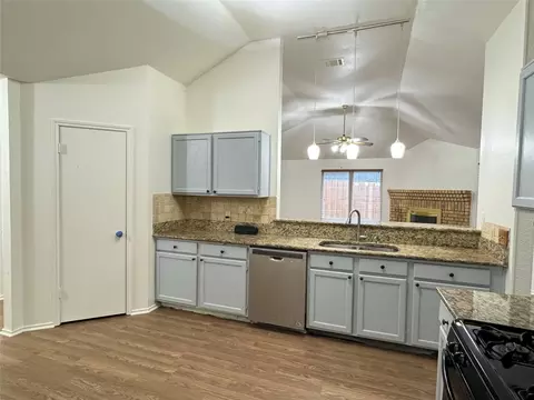7705 Bob White Dr, Rowlett, TX 75088 photo 9