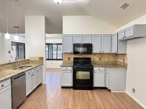 7705 Bob White Dr, Rowlett, TX 75088 photo 8
