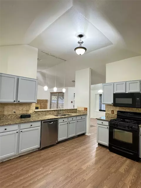 7705 Bob White Dr, Rowlett, TX 75088 photo 10