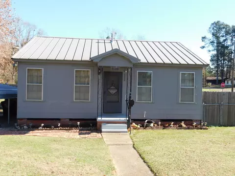 1003 SE 2nd St, Springhill, LA 71075