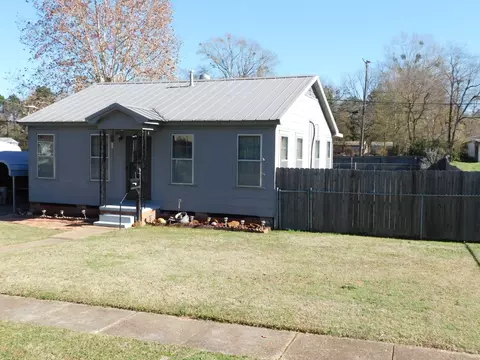 1003 SE 2nd St, Springhill, LA 71075 photo 3