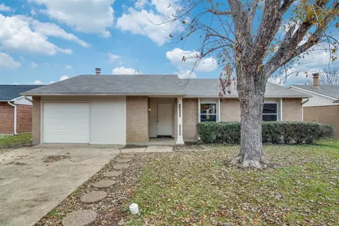 514 Forestwood Dr, Forney, TX 75126
