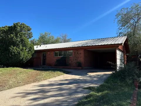 1708 E 14th St, Sweetwater, TX 79556