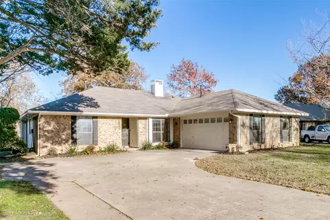 1841 Pecos St, Lewisville, TX 75077