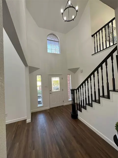 6320 Meadow Lakes Dr, North Richland Hills, TX 76180
