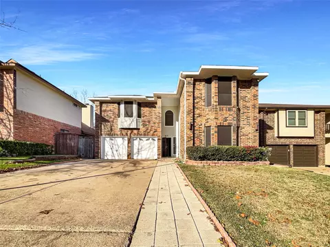 817 Foxridge Dr, Arlington, TX 76017
