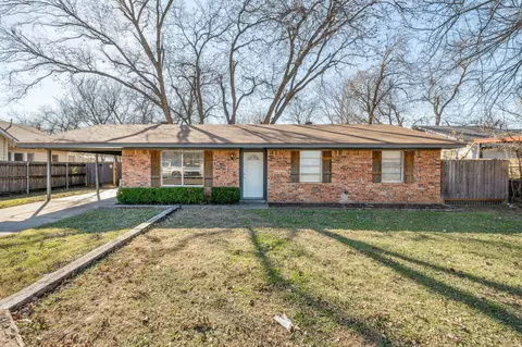 1012 N Race St, Stephenville, TX 76401