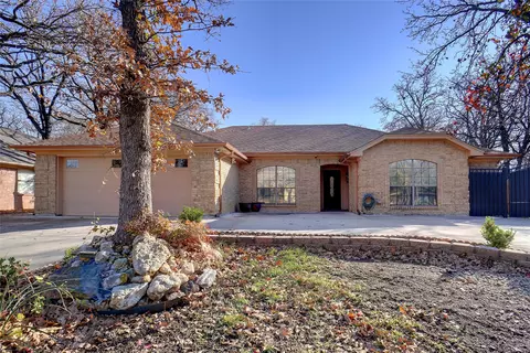 6744 Inwood Dr, North Richland Hills, TX 76182