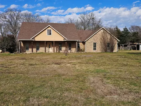 2102 Carroll Dr, Quinlan, TX 75474