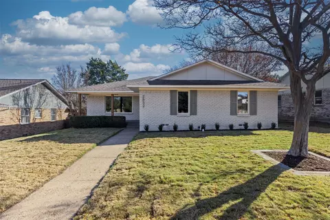 2652 Lanecrest Dr, Dallas, TX 75228