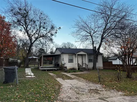 6538 Glade St, Dallas, TX 75232