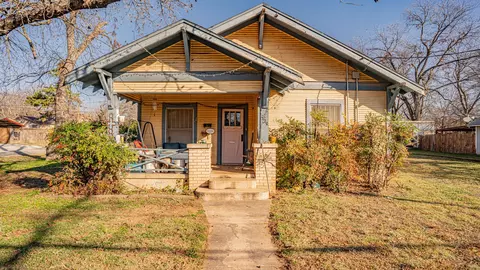 230 W Live Oak St, Dublin, TX 76446