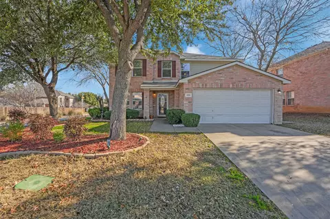 608 International Dr, Euless, TX 76039