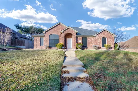449 The Meadows Pkwy, Desoto, TX 75115