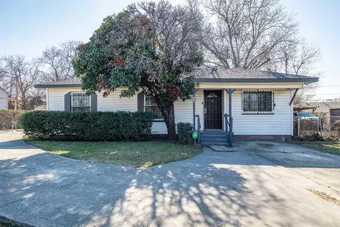 4212 Strong Ave, Fort Worth, TX 76105