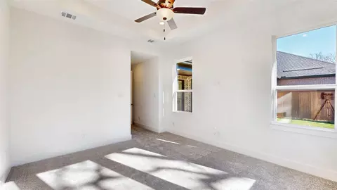 1524 Larson Ln, Denton, TX 76210 photo 13