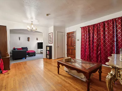 1366 Owega Ave, Dallas, TX 75216