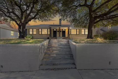 2729 Forest Park Blvd, Fort Worth, TX 76110