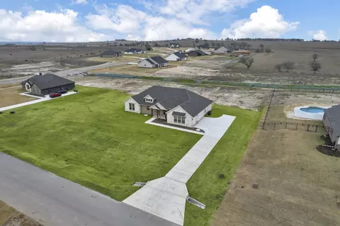 128 Velds Dr, Decatur, TX 76234