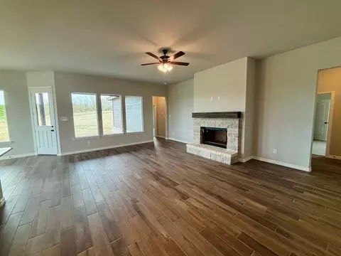 420 Big Bend Trl, Valley View, TX 76272 photo 8