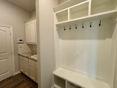 420 Big Bend Trl, Valley View, TX 76272 photo 7
