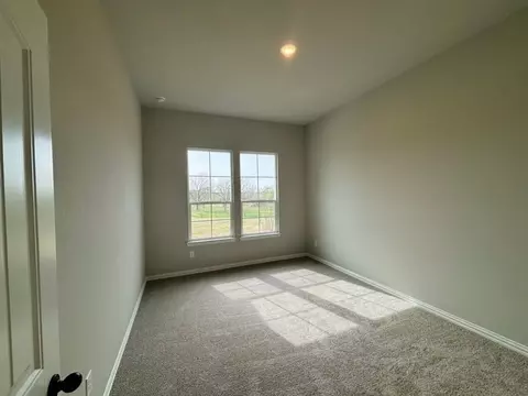 420 Big Bend Trl, Valley View, TX 76272 photo 5