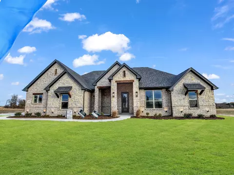212 Slimp Blf, Azle, TX 76020