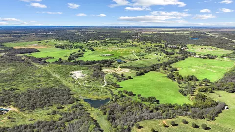 2090 Erwin Rd, Jacksboro, TX 76458