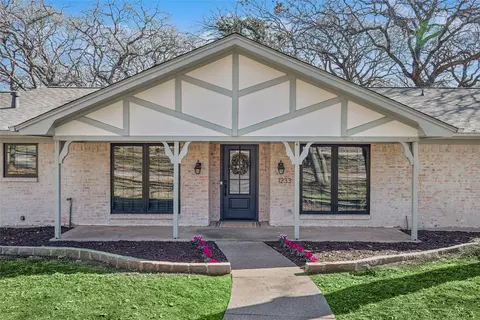 1233 Melissa Dr, Keller, TX 76262