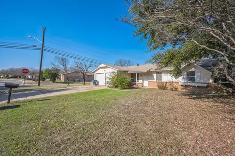 5544 De Cory Rd, Fort Worth, TX 76134